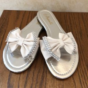 AVANTI Roze Womens Sandal Denim with Embroidered Rose AVANTI Roze Womens Sandal Denim with Embroidered Rose